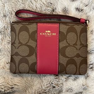 Coach Corner Zip Wristlet In Signature Canvas